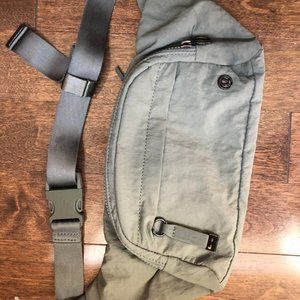 lululemon athletica Belt Bag